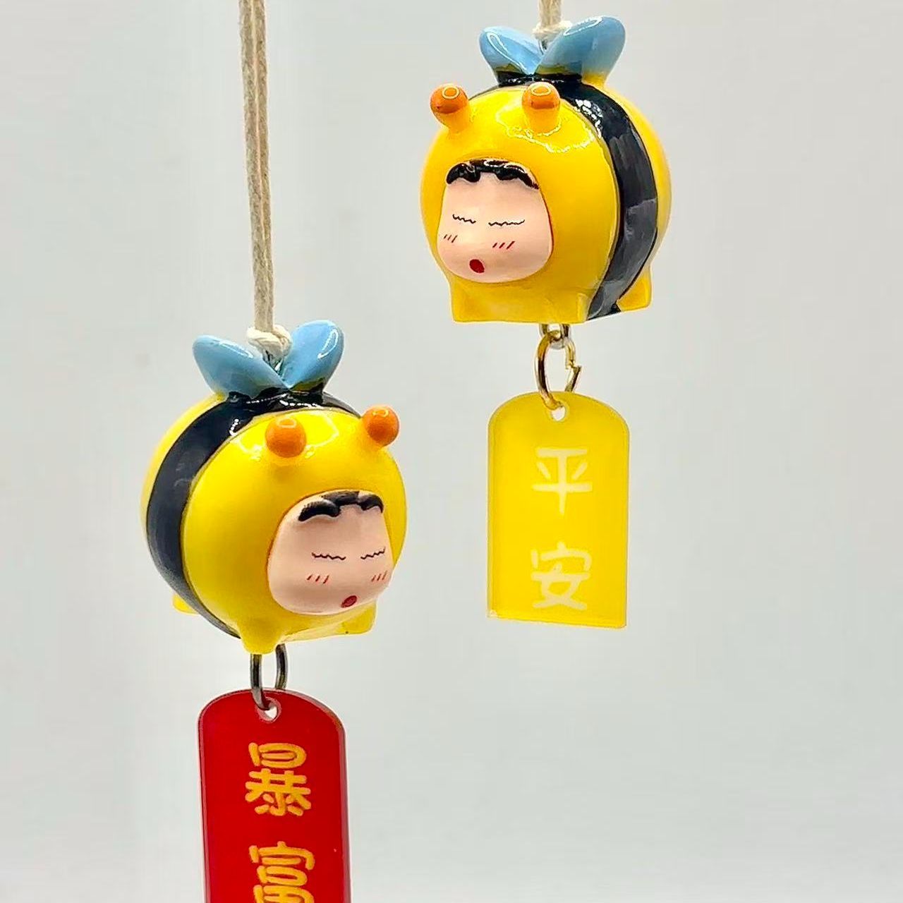 Crayon Shin-chan Bee Cosplay F - Decorative Mirror ulasan dan harga